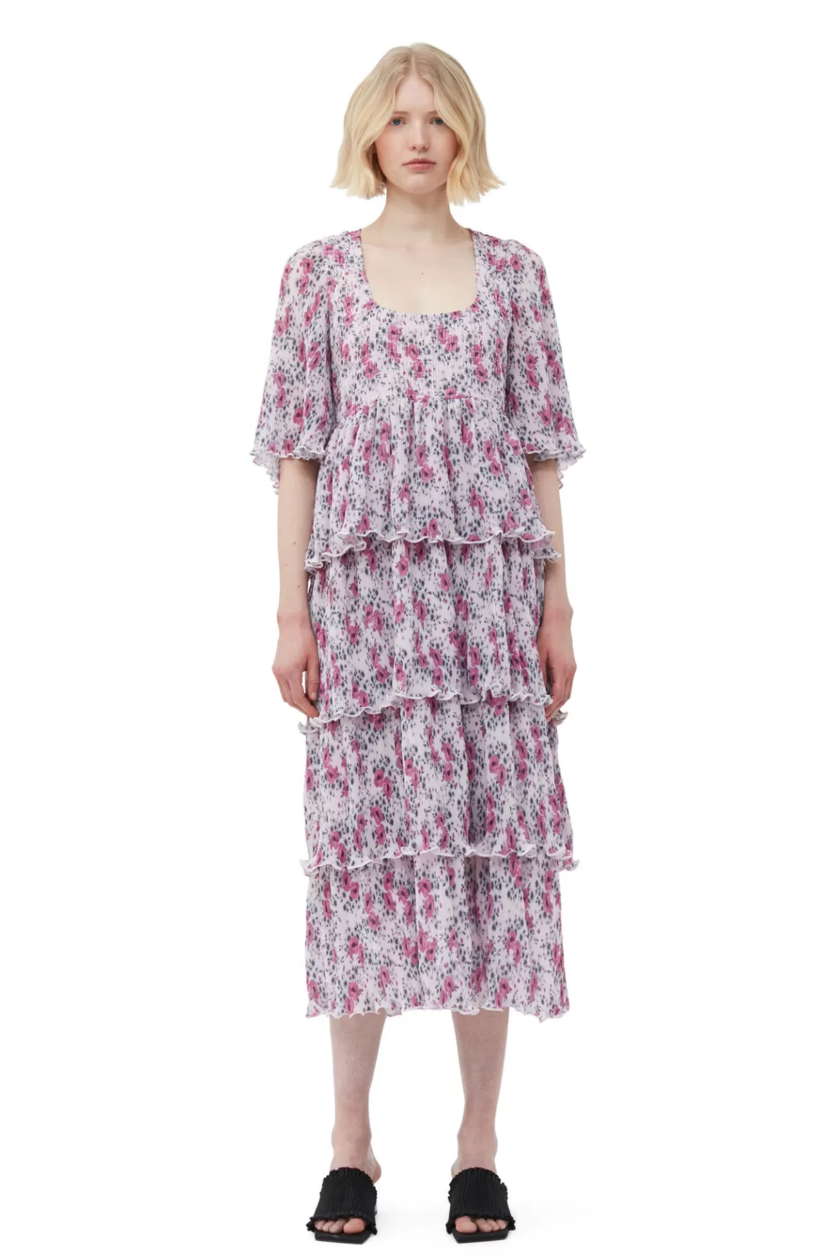 GANNI Kleider<Gesmoktes Midikleid Aus Plissiertem Georgette Mit Volants Mauve Chalk